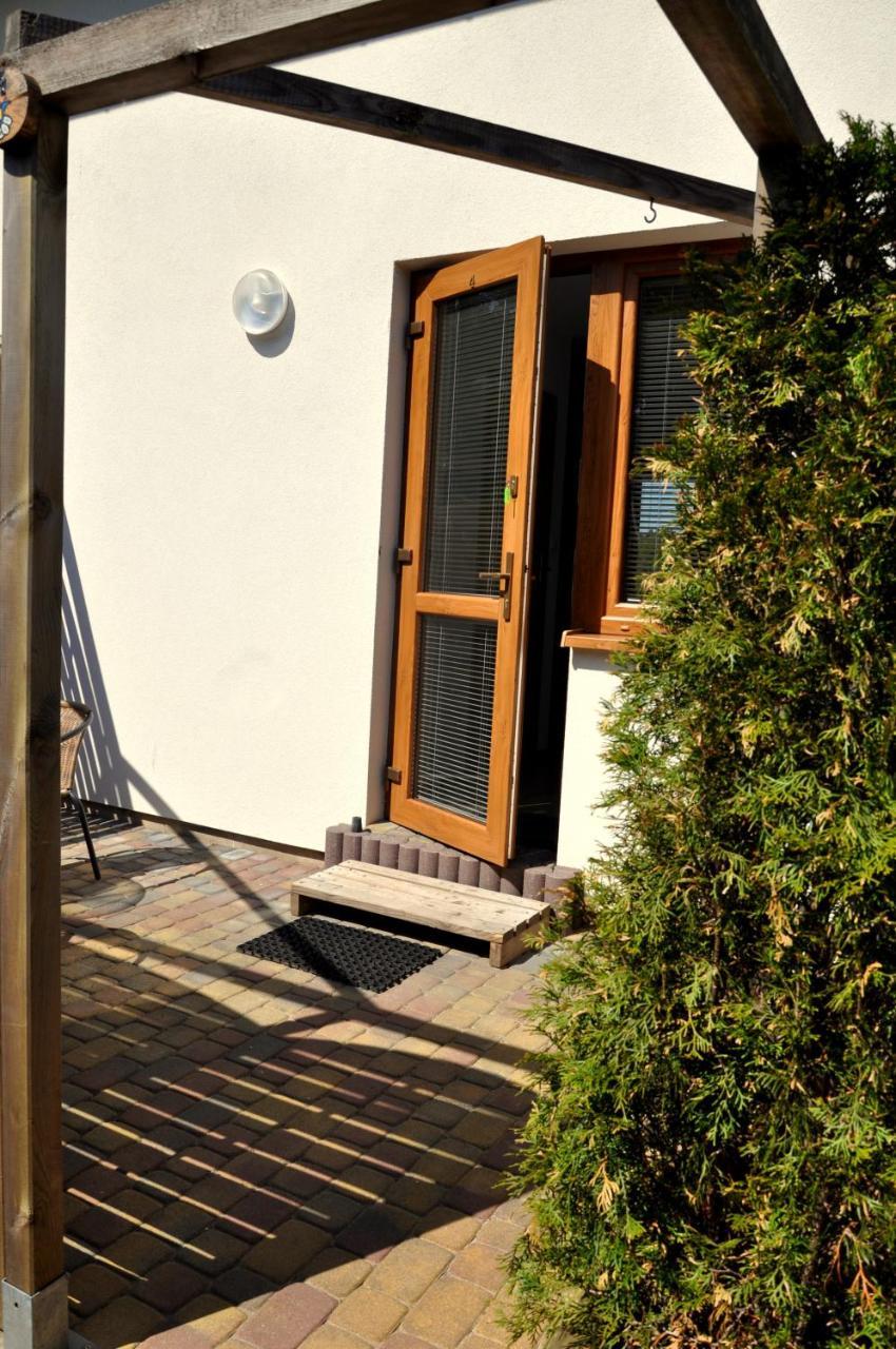 Gosciniec Kaszubski Homestay Białogóra Buitenkant foto